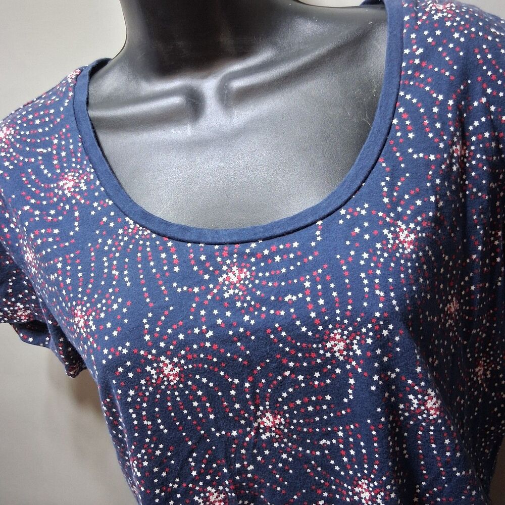 Faded Glory Womens Large 12-14 Blue Star Burst Patriotic Fireworks T Shirt